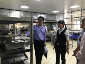 柳州市食药监局赴鱼峰区督查餐饮服务色标管理工作，助力食品安全提升